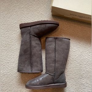 NIB *Limited Edition* Baroque Classic Tall UGGs (Size 8)